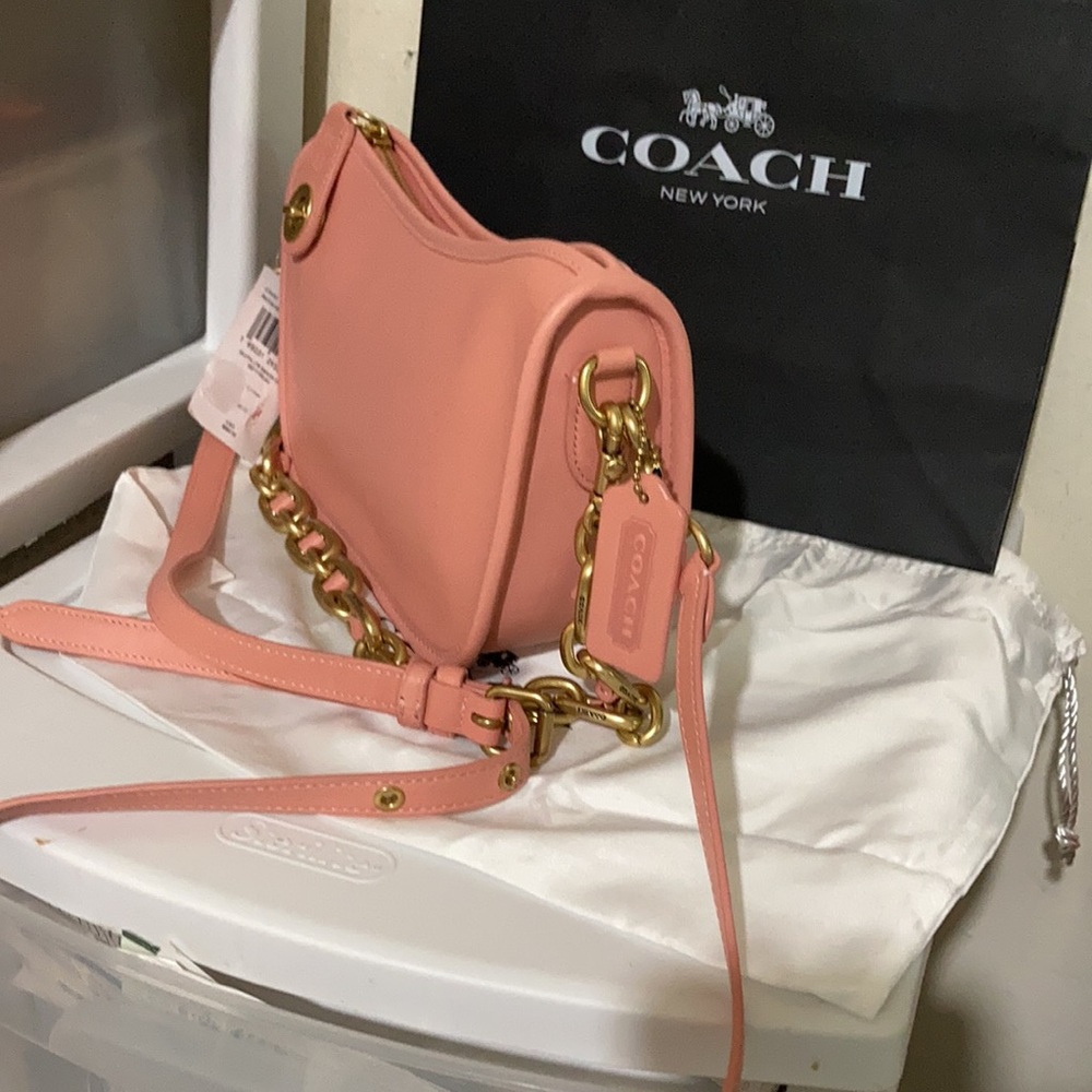 Coach Swinger candy Pink leather shoulder bag - Picture 3 of 14